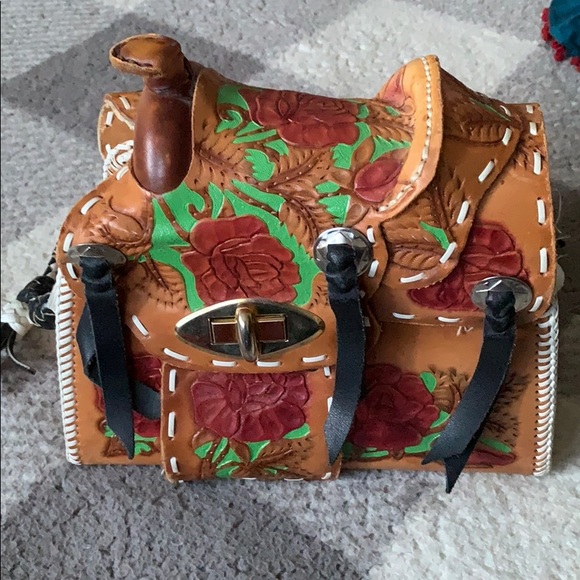 Vintage tooled saddle purse - Picture 3 of 11